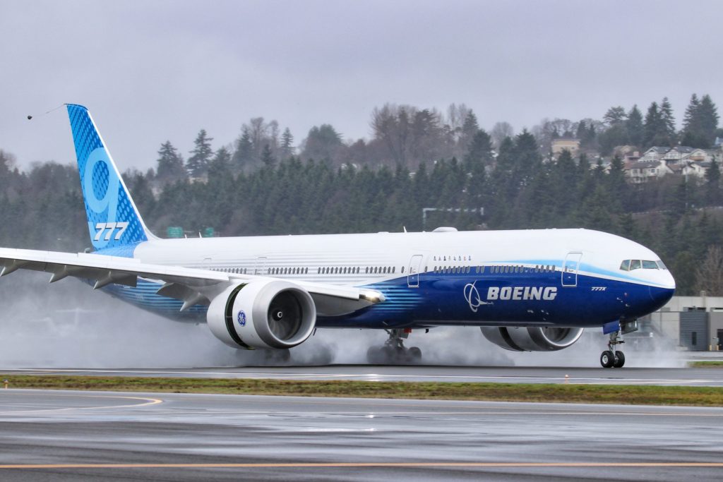 Image of Boeing 777X first landing