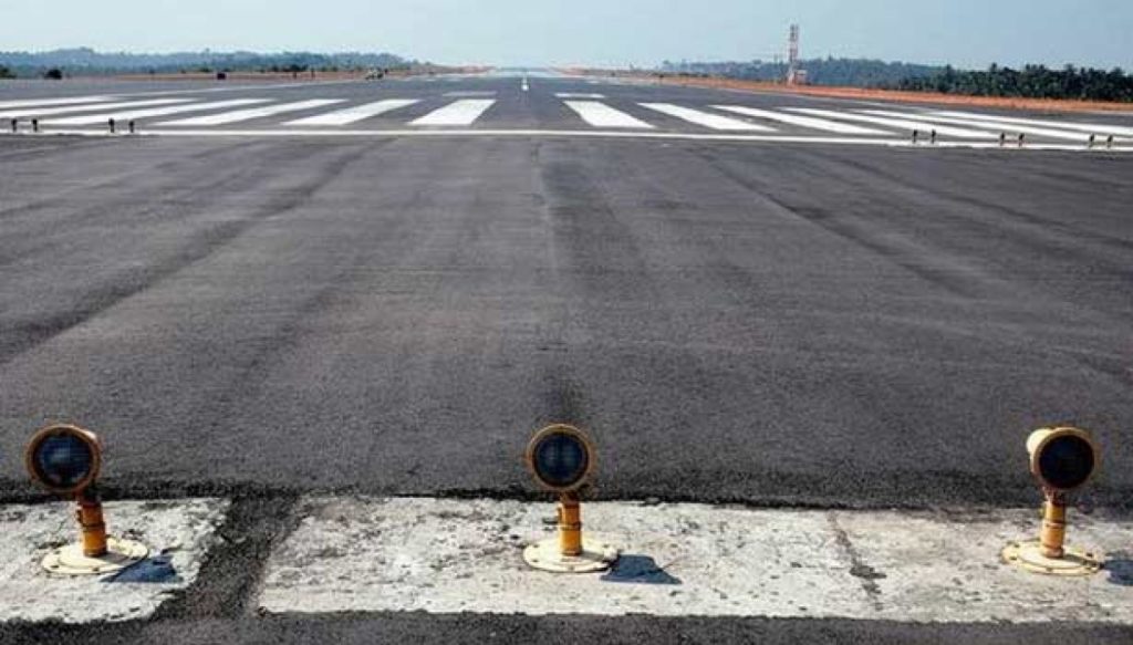 Frog's eye view of Runway